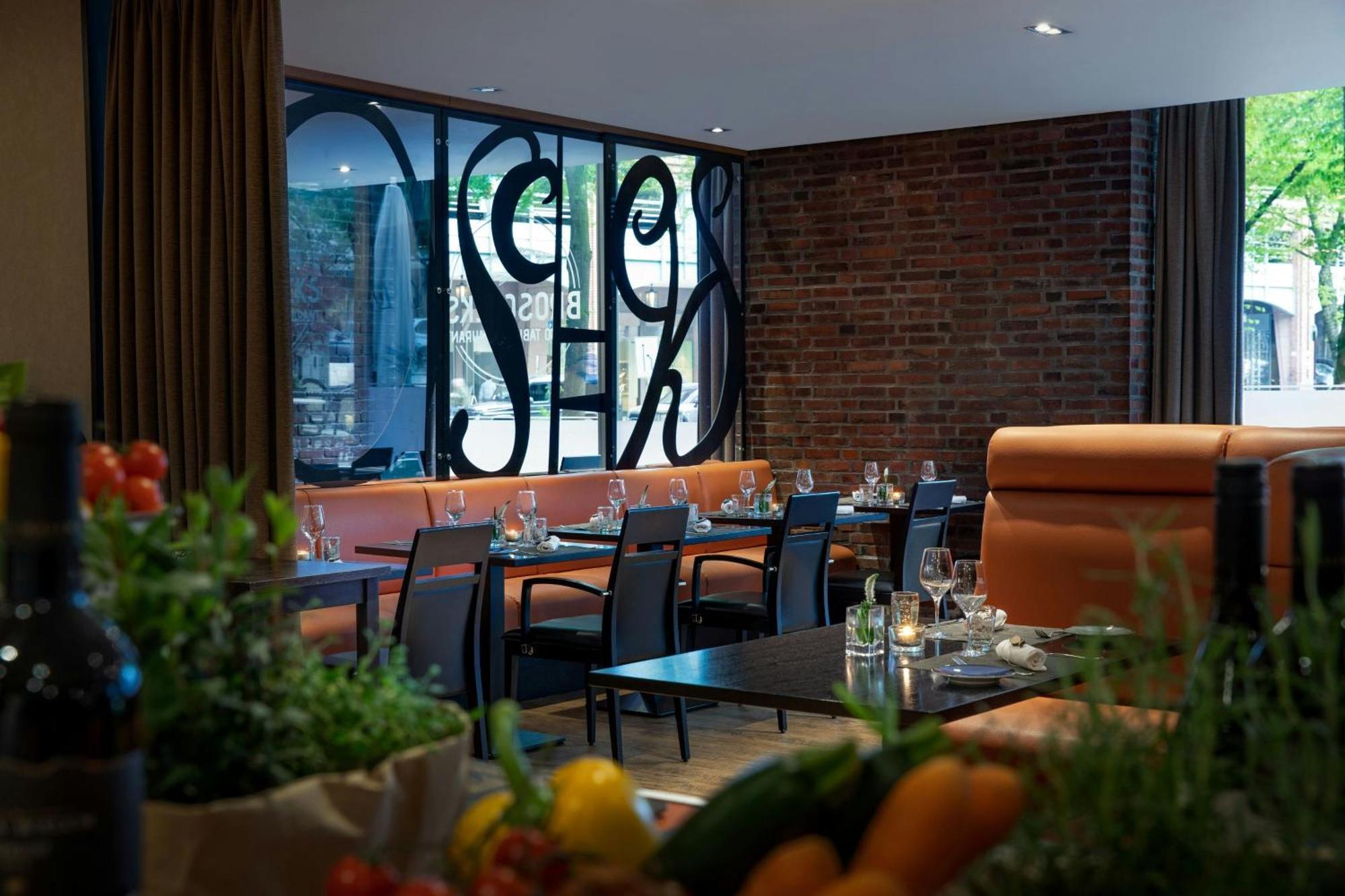 르네상스 함부르크 호텔, 메리어트 럭셔리&라이프스타일 호텔 함브루크 외부 사진 Restaurant SEA