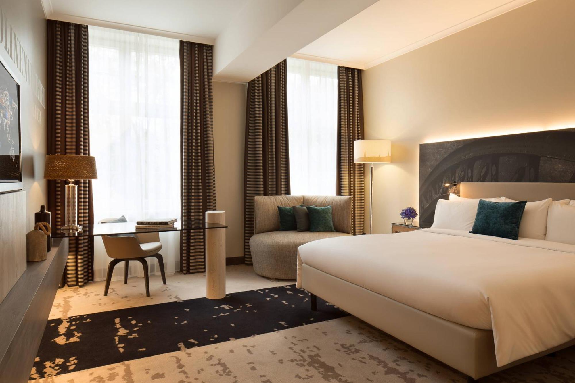 르네상스 함부르크 호텔, 메리어트 럭셔리&라이프스타일 호텔 함브루크 외부 사진 A room at the hotel